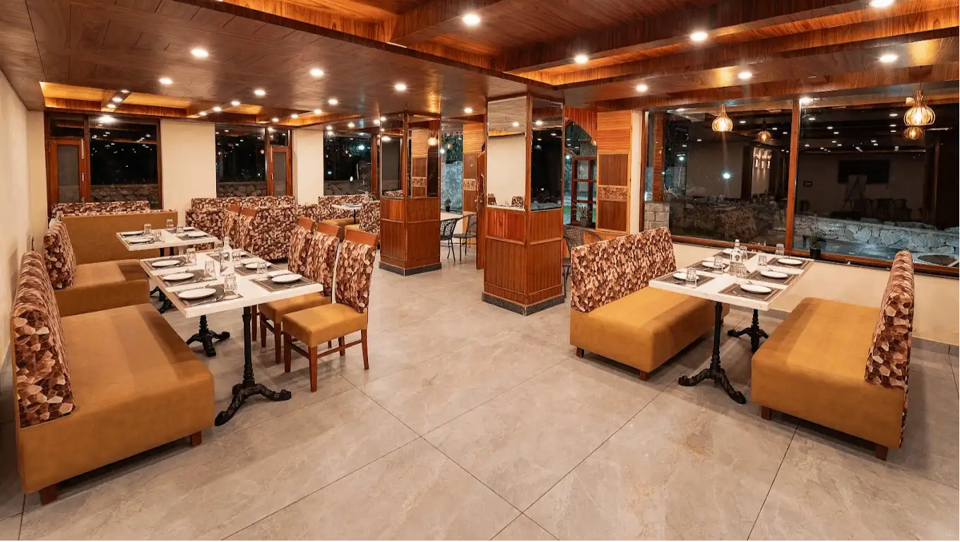 Restro & Café